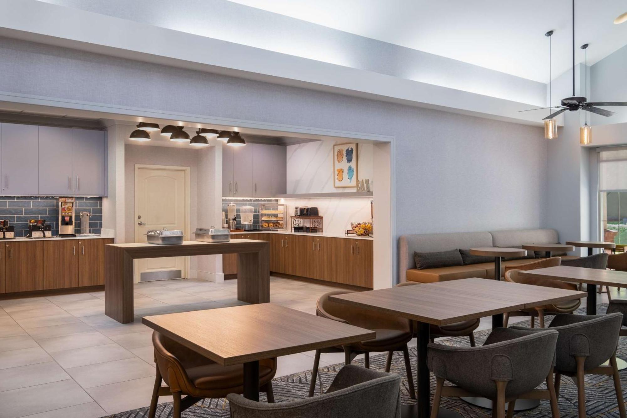 Homewood Suites Medford Extérieur photo