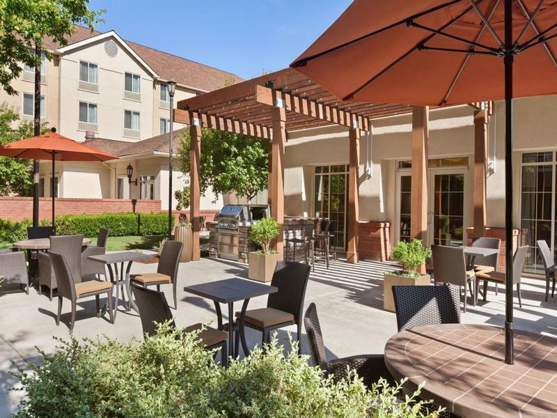 Homewood Suites Medford Extérieur photo